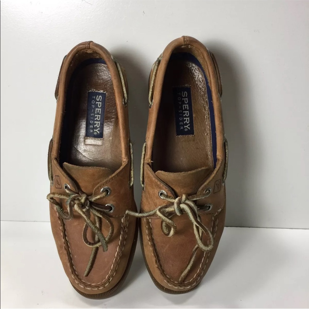 Woman’s Sperry Top Sider Boat shoes 7 Sahara A/O